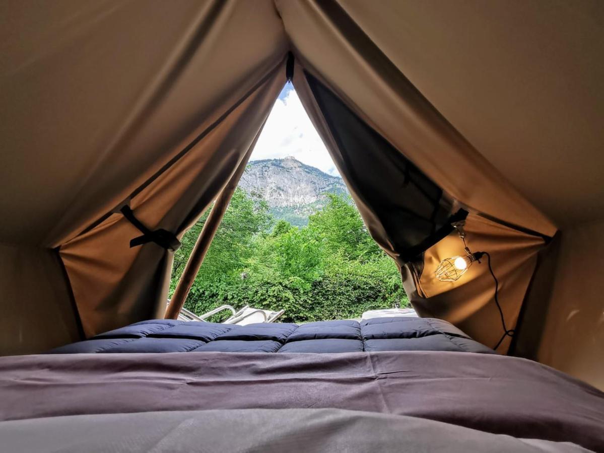 Les Tentes Bivouacs By Le Marintan Сен-Мишель-де-Морьен Экстерьер фото